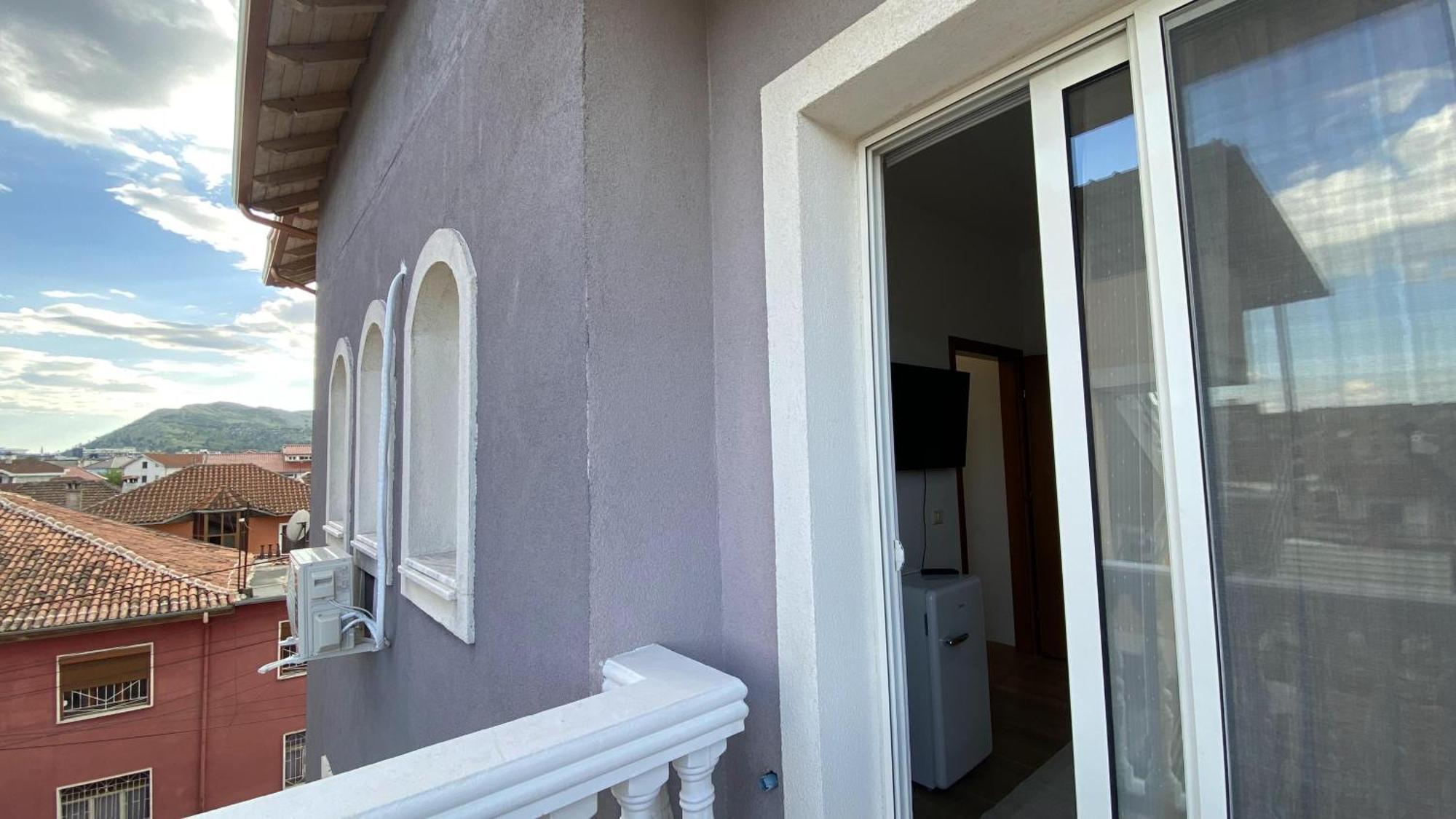 Northgate Apart-Villa Shkodër エクステリア 写真
