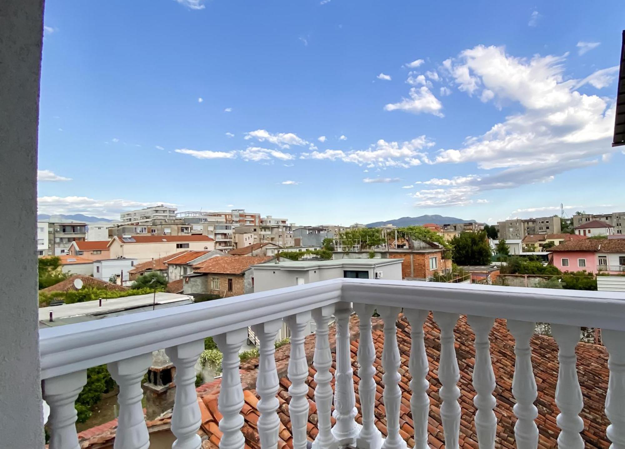 Northgate Apart-Villa Shkodër エクステリア 写真