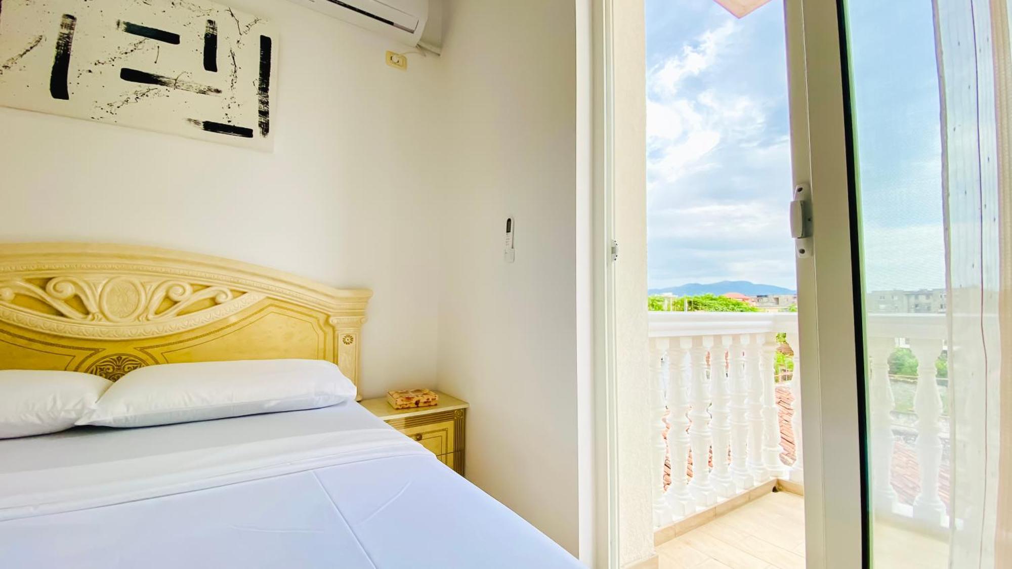 Northgate Apart-Villa Shkodër エクステリア 写真